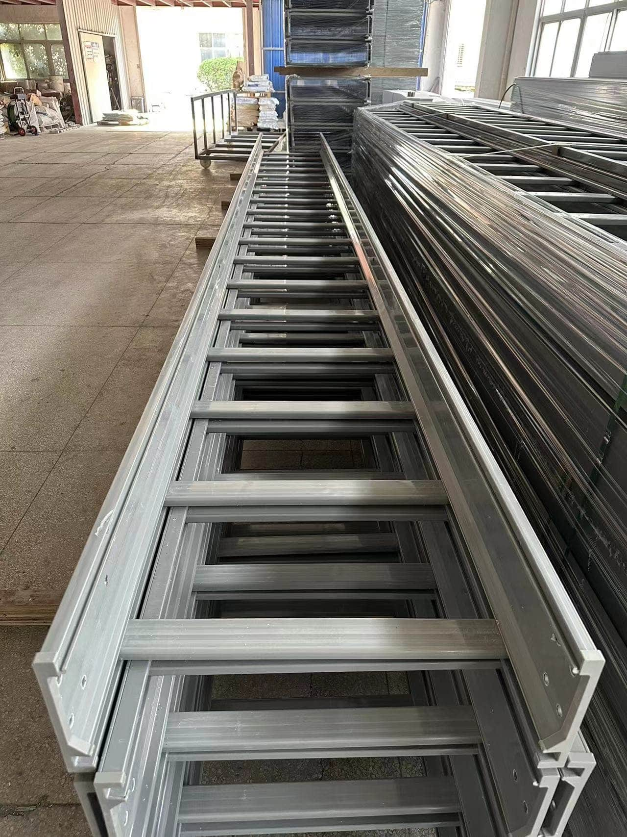 Trapezoidal Cable Tray Maalum