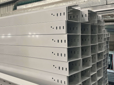 Uzuiaji wa moto wa tray ya cable