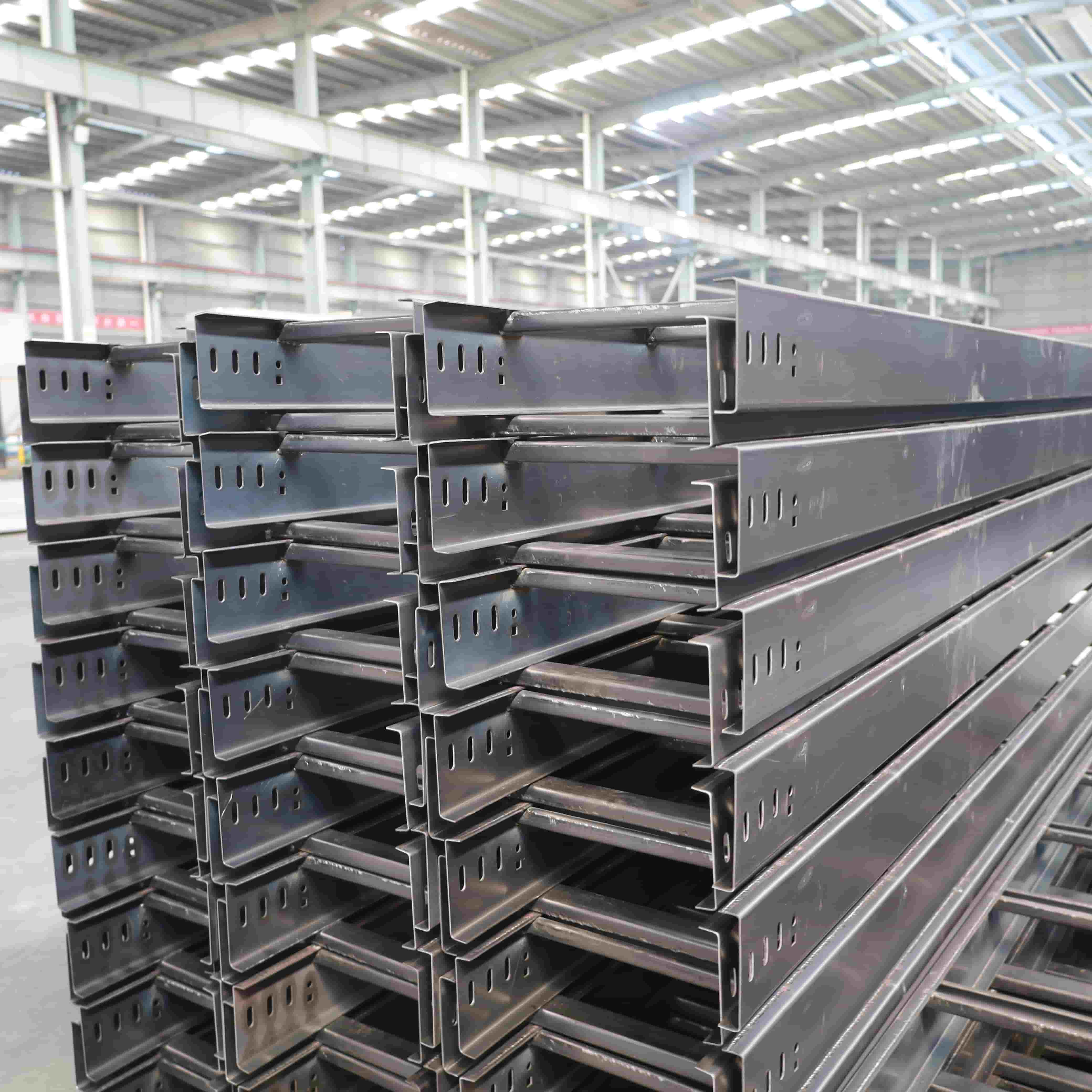 Uzuiaji wa moto wa tray ya cable